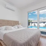 Luxurious In Gornje Rastane Tatil Evi *