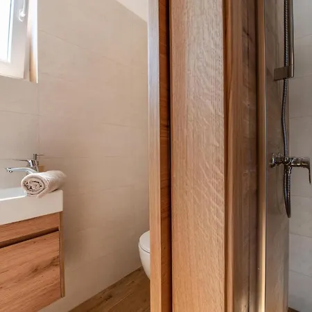 Luxurious In Gornje Rastane Donje Rastane