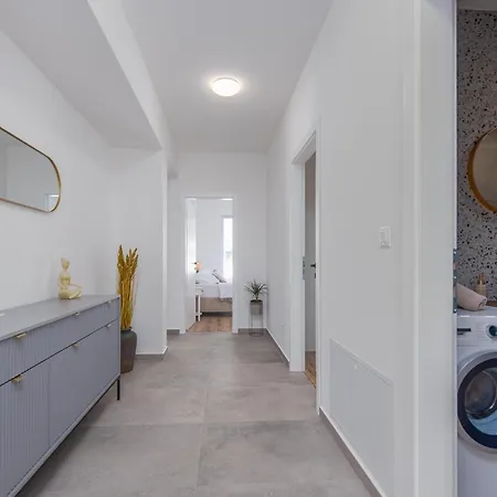 Casa de Férias Luxurious In Gornje Rastane